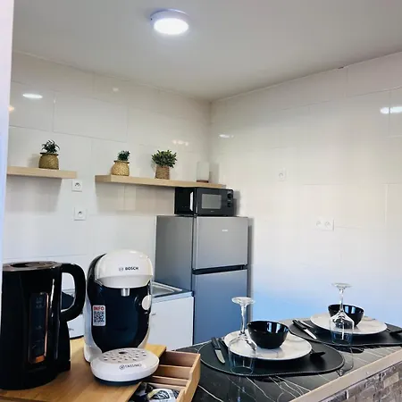 Apartmán Cocoon & Bright With Bird Song Le Blanc-Mesnil