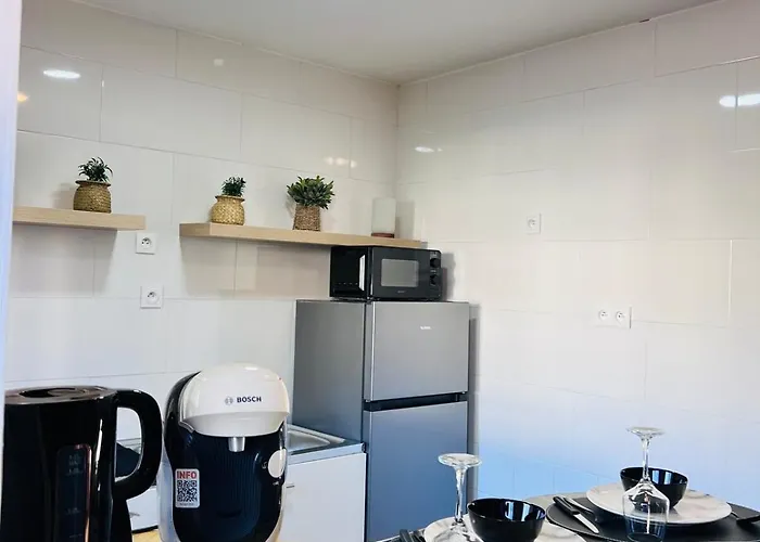 Apartment Cocoon & Bright With Bird Song Le Blanc-Mesnil